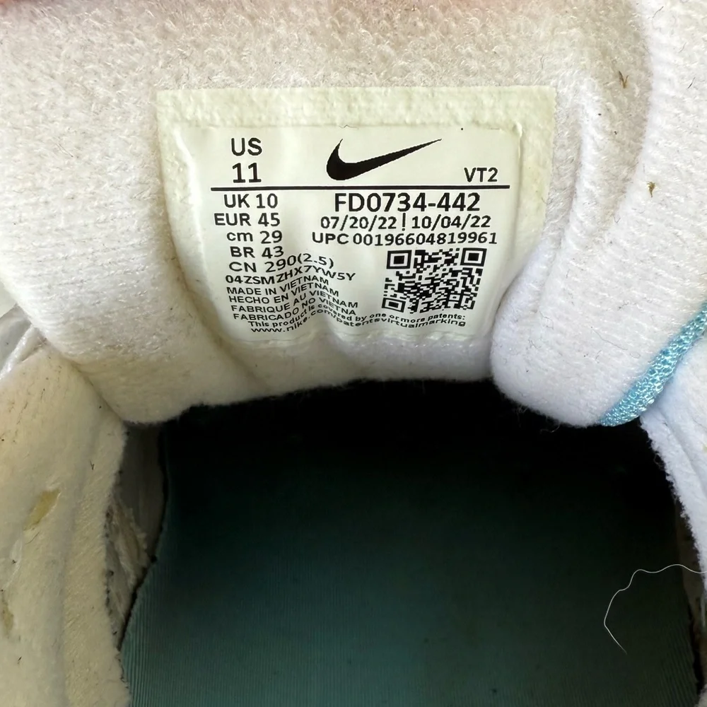 Nike Air Blue and White Sneakers -Men’s sz 11 - Picture 2 of 7
